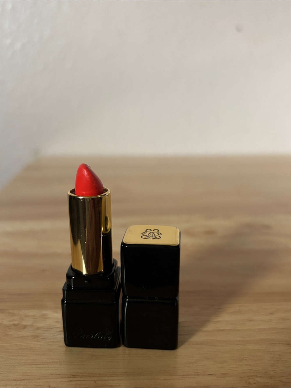 Guerlain Kiss Kiss Mini Lipstick Shade 344 Sexy Coral